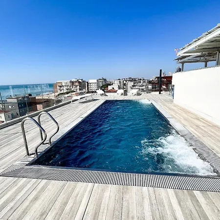 Vega Palace - Piscina Vista Mare In Attico, A Pochi Passi Dal Mare Apartment Lido di Jesolo